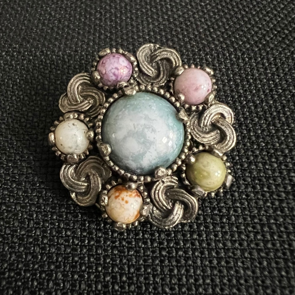 Vintage Silver Tone Faux Agate Celtic Knot Scarf Clip Ring Size 1.5" Cottagecore